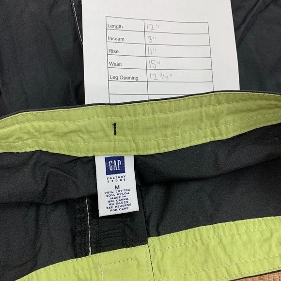 GAP Factory Nylon Blend Walking Hiking Shorts Med - Picture 3 of 3